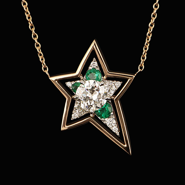Émeraude et diamants : Les pierres précieuses vertes : le vert à l’honneur à l’occasion de la Saint-Patrick.
