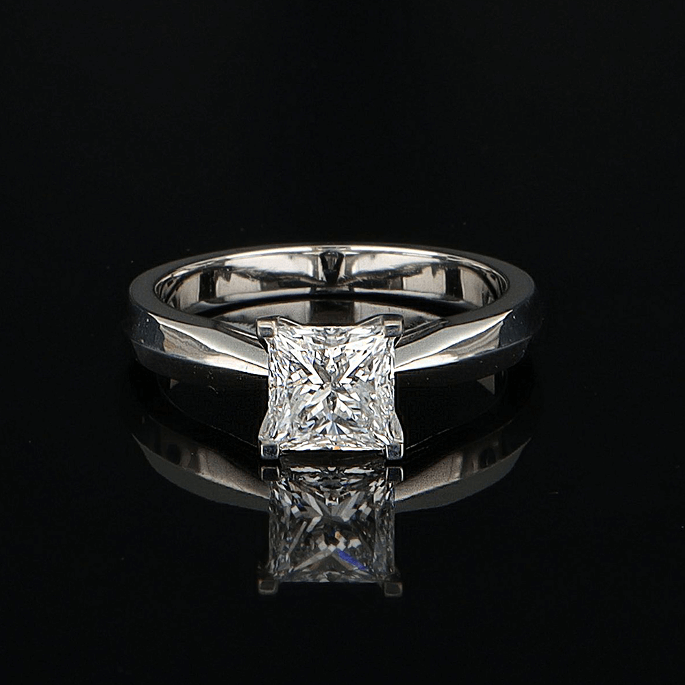 Solitaire or blanc diamant blanc