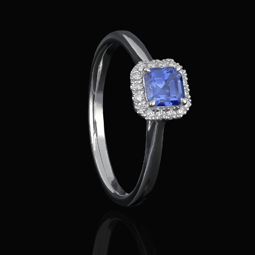 Solitaire or blanc, saphir bleu et diamants