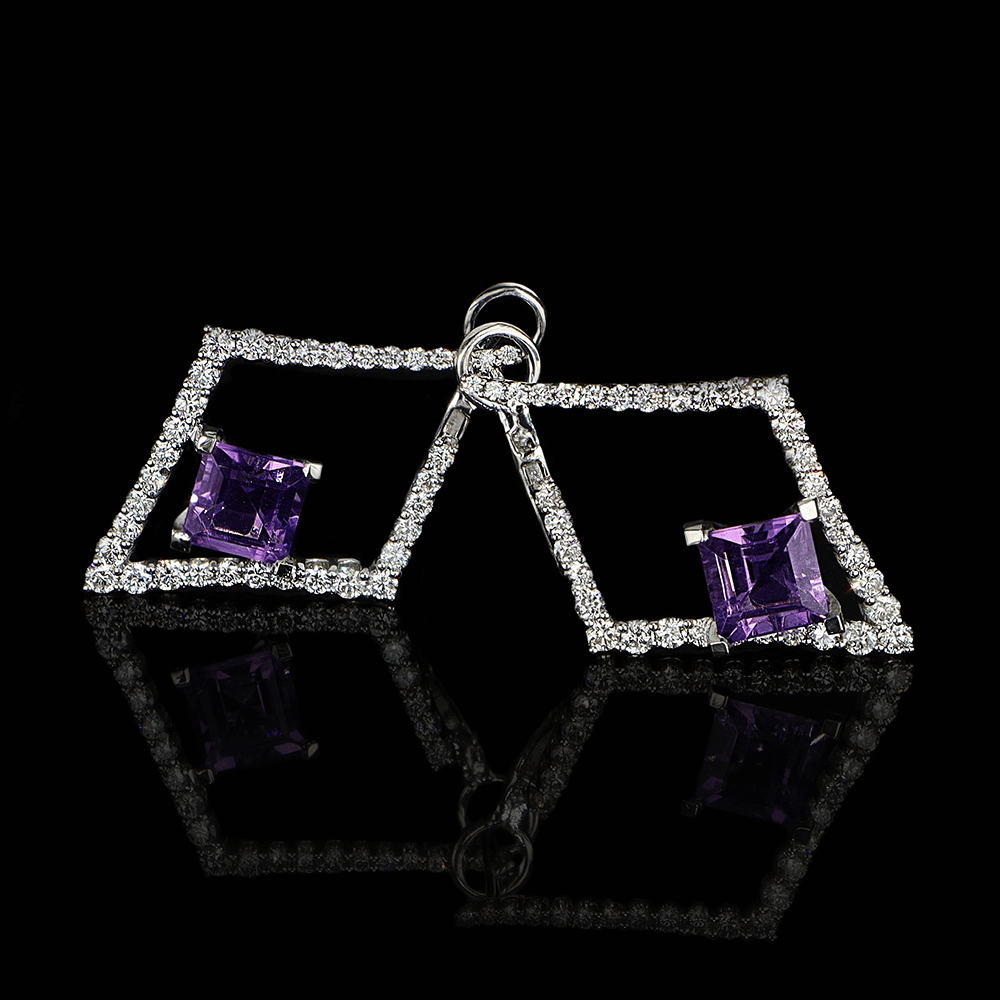 Boucles d'oreilles en or blanc, diamants blancs et améthyste